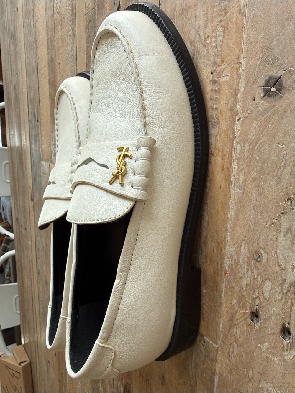 SAINT LAURENT Le Loafer in Pearl - Picture 4 of 9